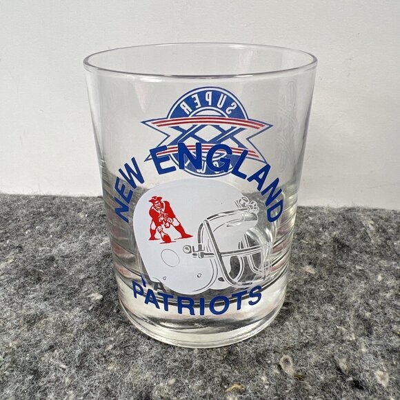 Vintage 1986 New England Patriots Super Bowl XX Champions Glass Tumbler Rocks - Picture 1 of 10